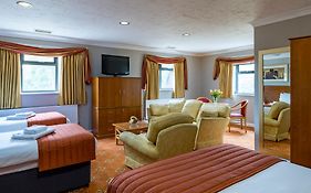 Lakeside International Hotel